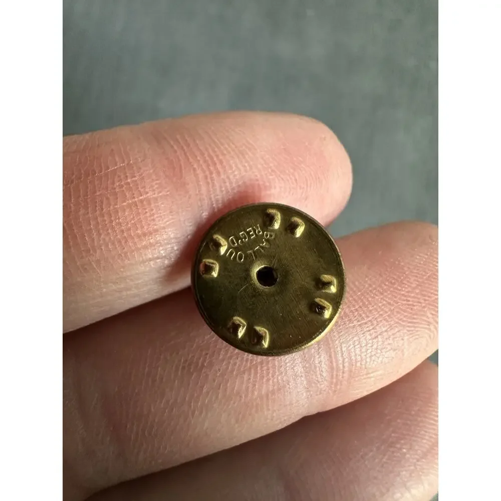 Vintage Gold Tone Pin Lightening Bolt Shape Small